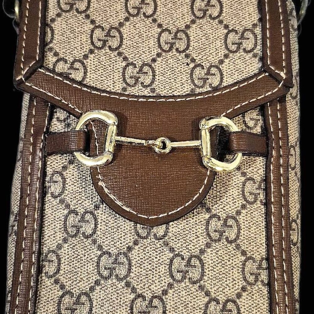 Gucci phone crosbody bag